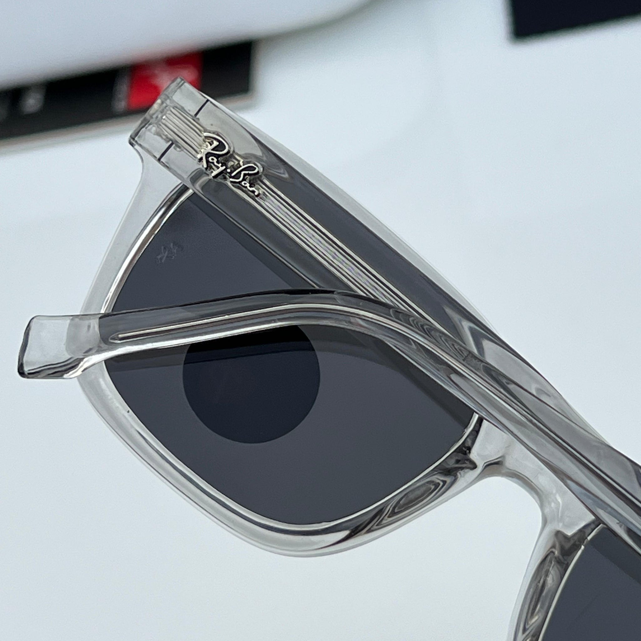 Rayban_7765