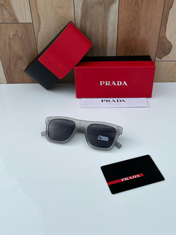 Prada_3835